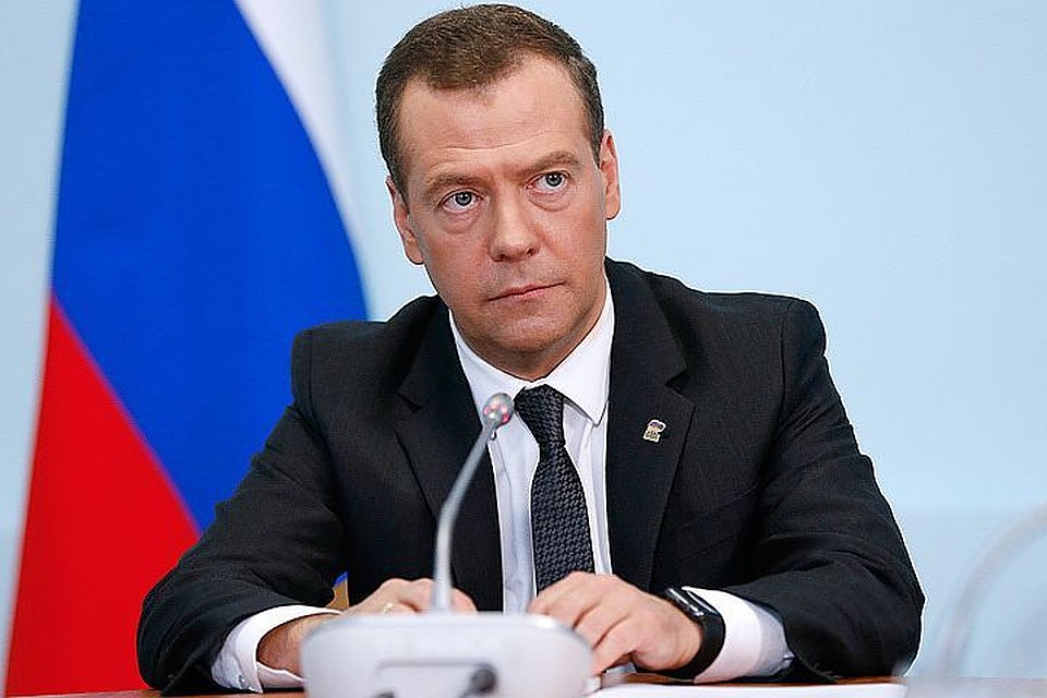 Медведев уверен, новые правила для автошкол только на пользу россиянам ПДДюрист